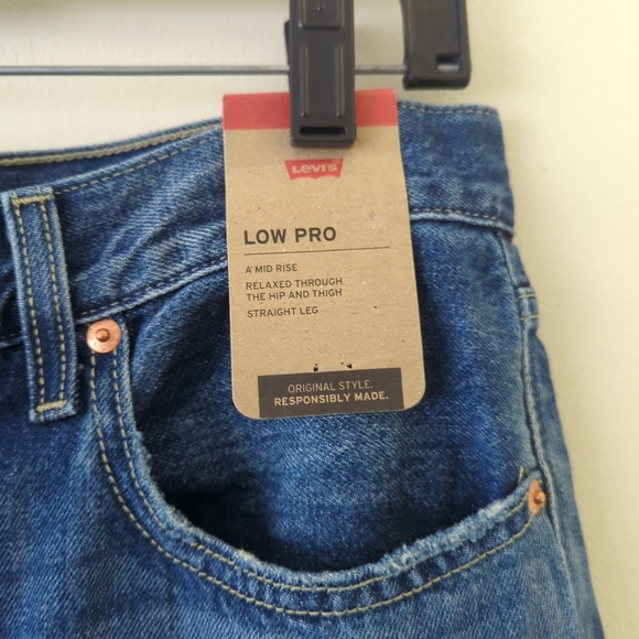 New with tags Levi's low pro mid-rise size 29 straight leg - Picture 2 of 7